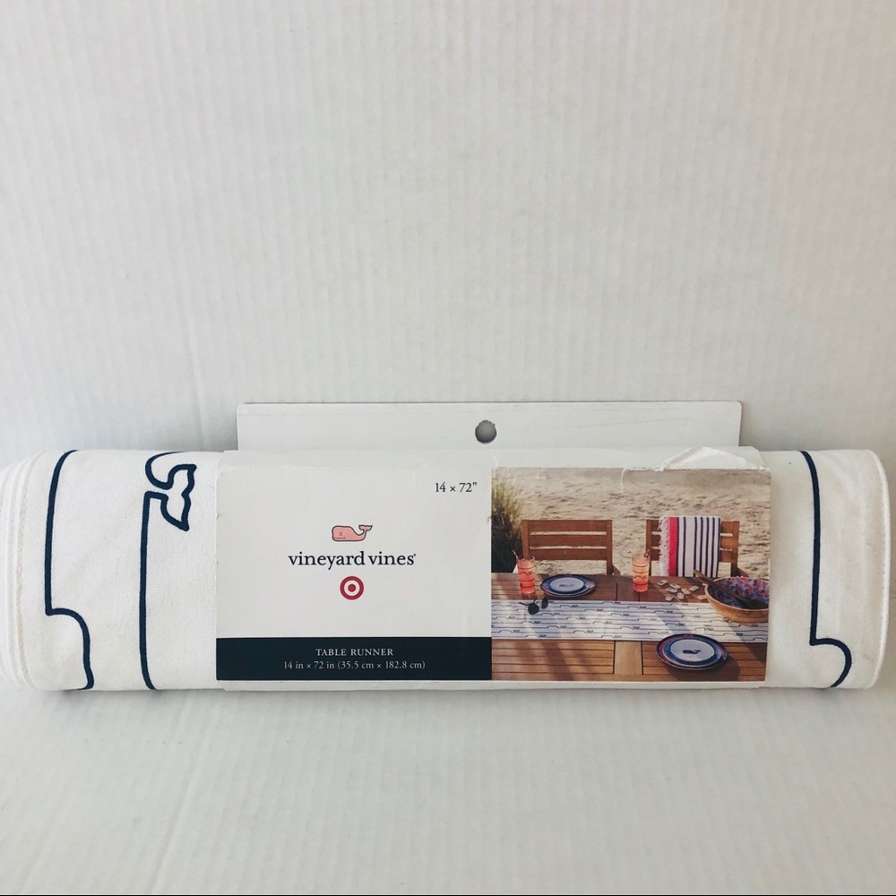 Vineyard Vines Whale Table Runner